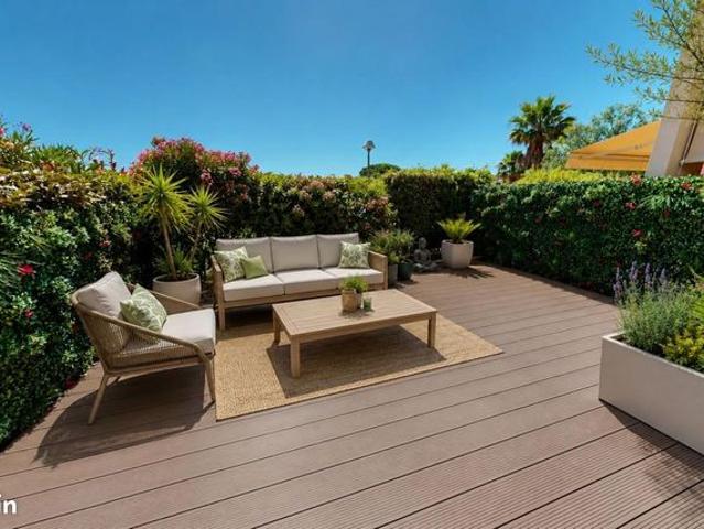 Appartement vente à Arrondissement de Toulon, Hyères