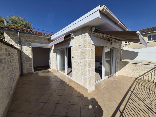 Appartement location à Cumelle, Saint-Cyr-sur-le-Rhône