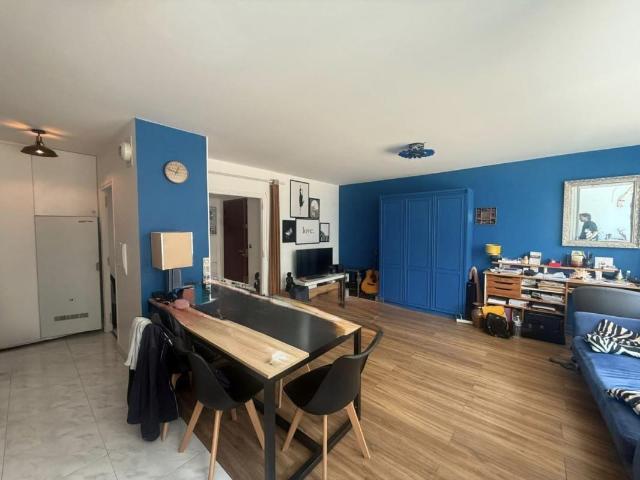 Appartement vente à Paris, Île-de-France
