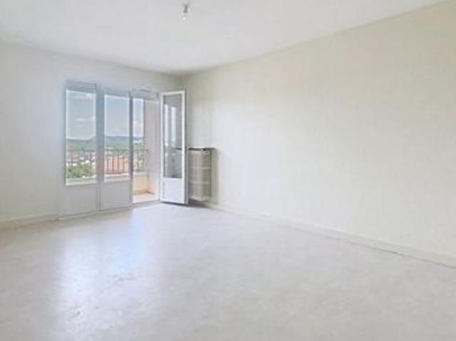 Appartement vente à La Tour-du-Pin, La Verpillière