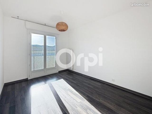 Appartement vente à Saint-Julien-en-Genevois, Valleiry