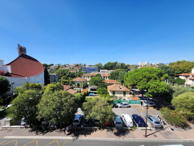 Appartement location à Centre Ville, Antibes