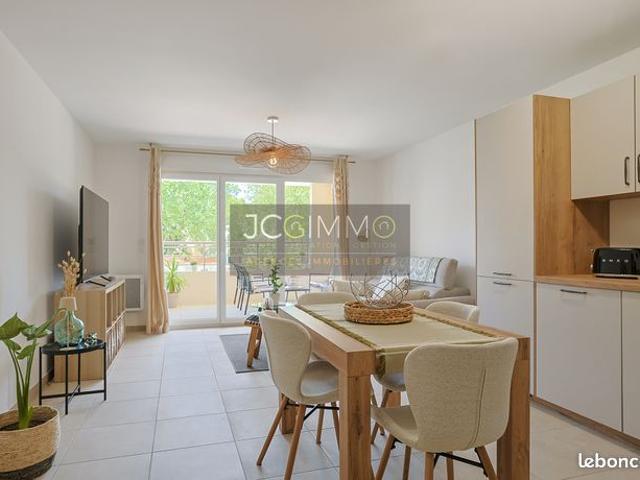 Appartement vente à Arrondissement de Toulon, Solliès-pont