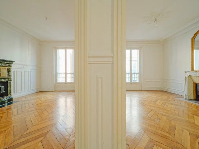 Appartement vente à Paris 1er Arrondissement, Paris