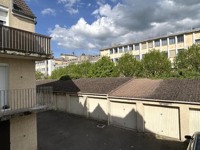 Appartement location à Étampes, La Forêt-sainte-croix