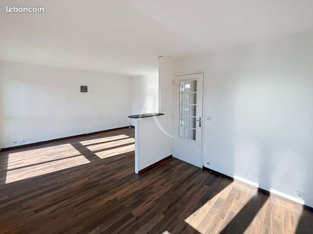 Appartement vente à Mantes-la-Jolie, Les Mureaux