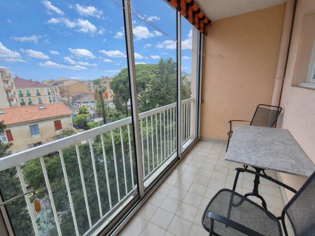 Appartement vente à Arrondissement de Toulon, Hyères