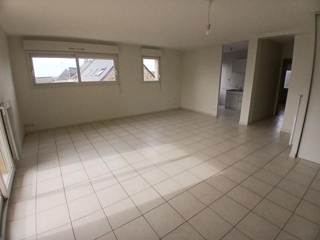 Appartement location à Laval, L'huisserie