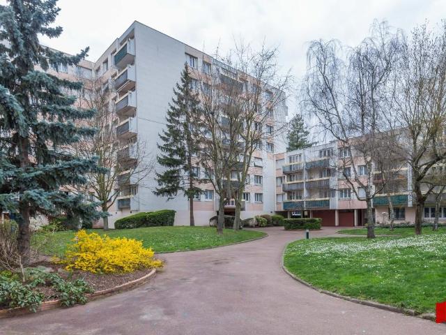 Appartement vente à Cité des Fauvettes, Neuilly-sur-Marne