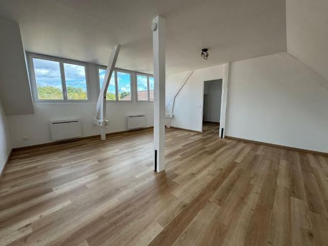 Appartement location à La Ferté-Saint-Aubin, Loiret
