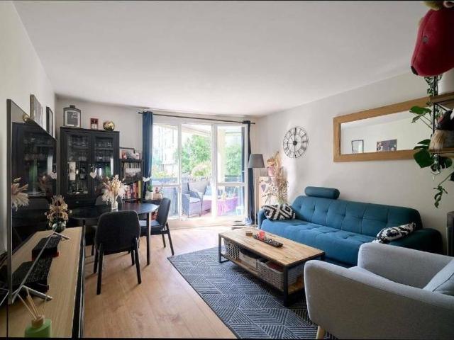 Appartement vente à Quartier Cœur de Ville, Courbevoie