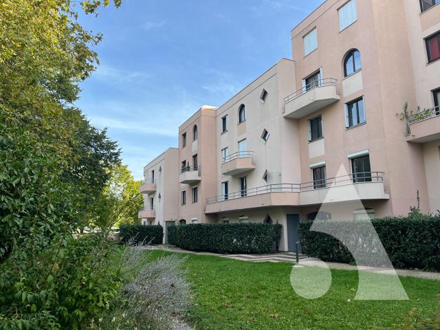 Appartement vente à Évry, Petit-bourg