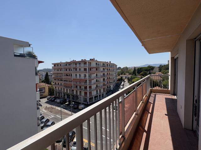 Appartement location à Grasse, Le Cannet