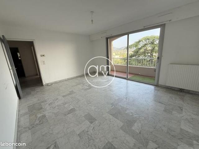 Appartement vente à Arrondissement de Toulon, Hyères