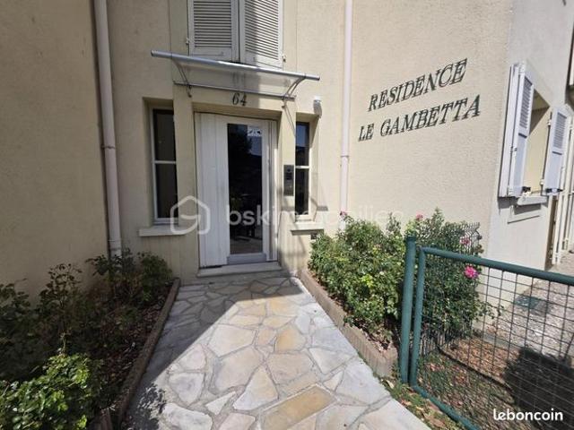 Appartement vente à Fontainebleau, Montcourt-fromonville