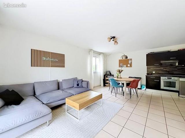 Appartement vente à Saint-Julien-en-Genevois, Etrembières