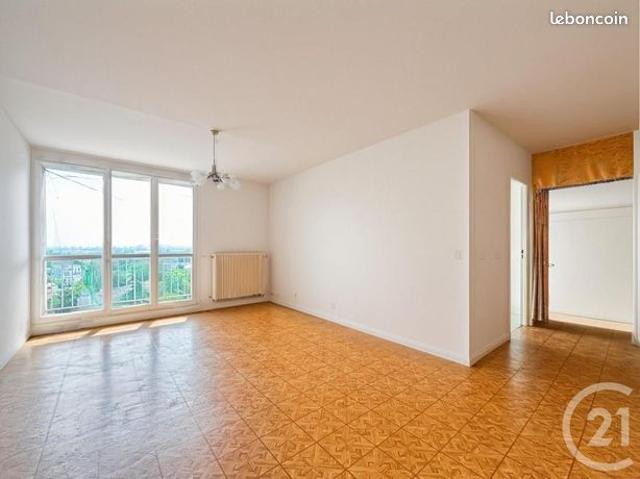 Appartement vente à La Courneuve, Centre-Ville