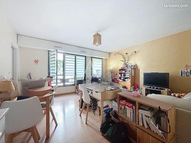 Appartement vente à Nanterre, Suresnes