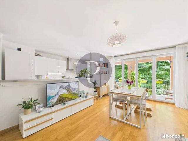Appartement vente à Le Plessis-Robinson, Hauts-de-Seine
