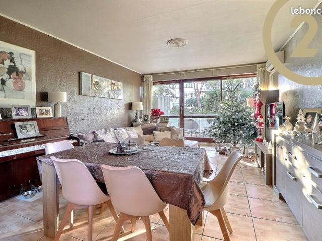 Appartement vente à Arrondissement de Draguignan, Saint-raphaël