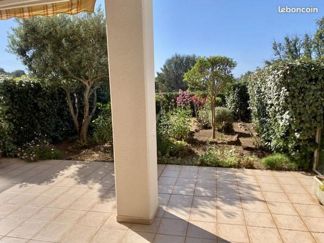 Appartement vente à Arrondissement de Draguignan, Saint-raphaël