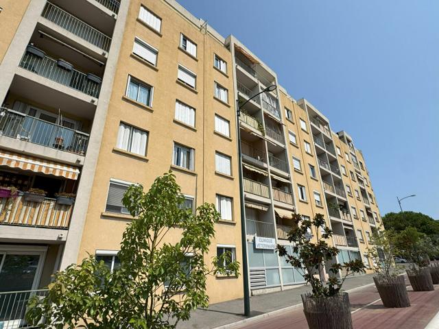Appartement vente à France métropolitaine, La Trinité