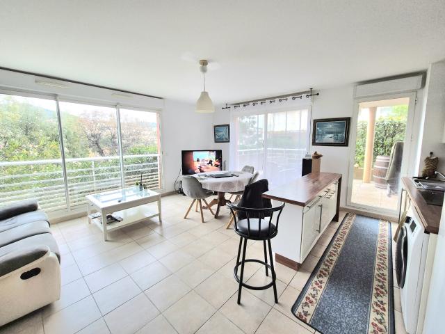 Appartement vente à Arrondissement de Toulon, Hyères
