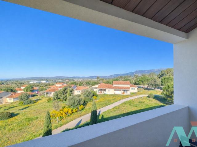 Appartement vente à Arrondissement de Toulon, Signes