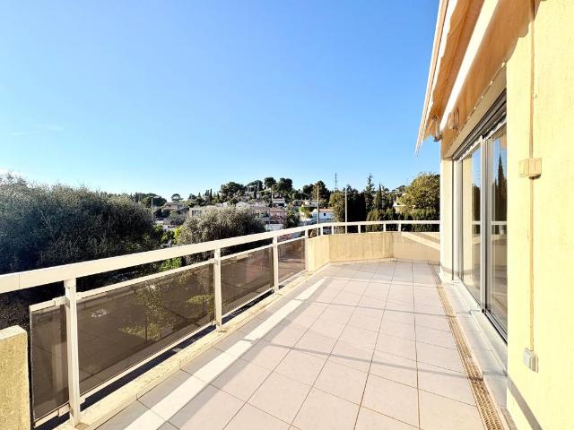 Appartement vente à Espace d'activités du Campon, Mougins