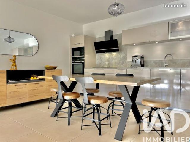 Appartement vente à Arrondissement de Draguignan, Saint-raphaël