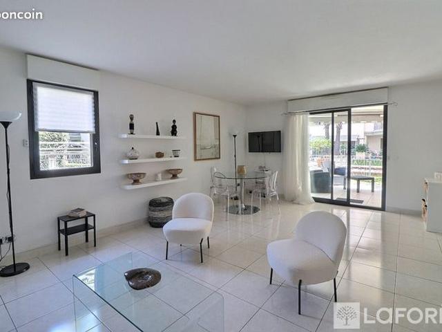 Appartement vente à Arrondissement de Toulon, Hyères