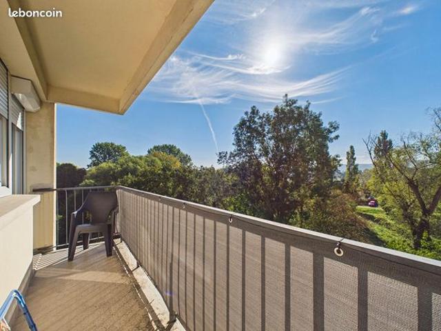 Appartement vente à Saint-Aubin-lès-Elbeuf, Seine-Maritime