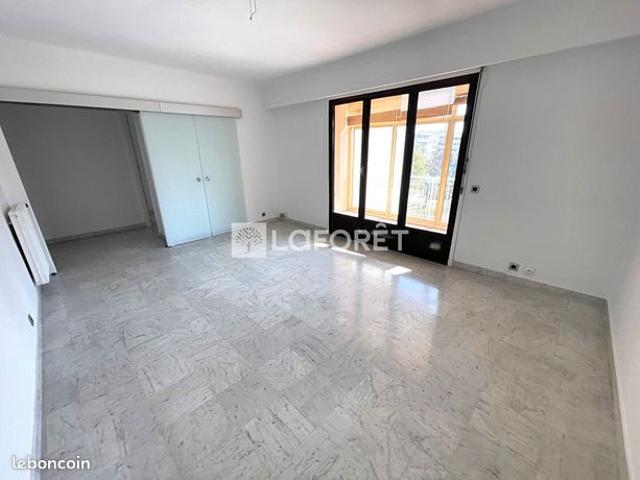 Appartement vente à Grasse, Saint-laurent-du-var