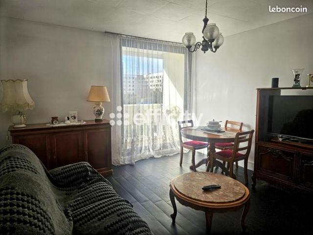 Appartement vente à Versailles, Saint-cyr-l'ecole