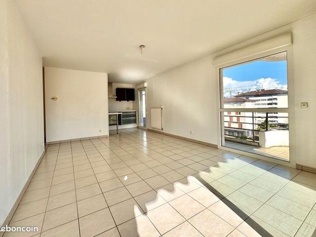 Appartement vente à Saint-Julien-en-Genevois, Ambilly