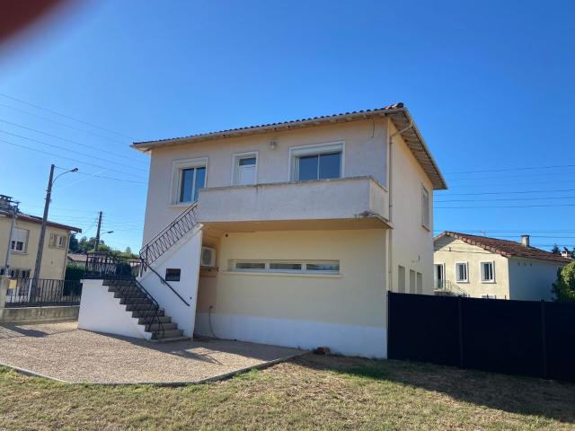 Appartement location à Bourrut, Ganac