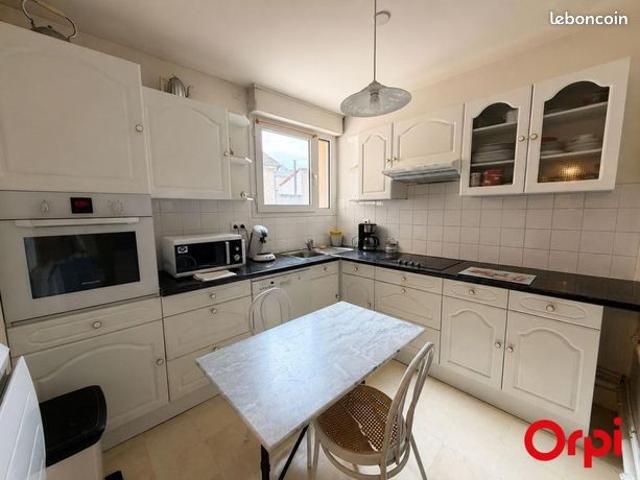 Appartement vente à Saint-Amand-Montrond, Saint-amand-montrond