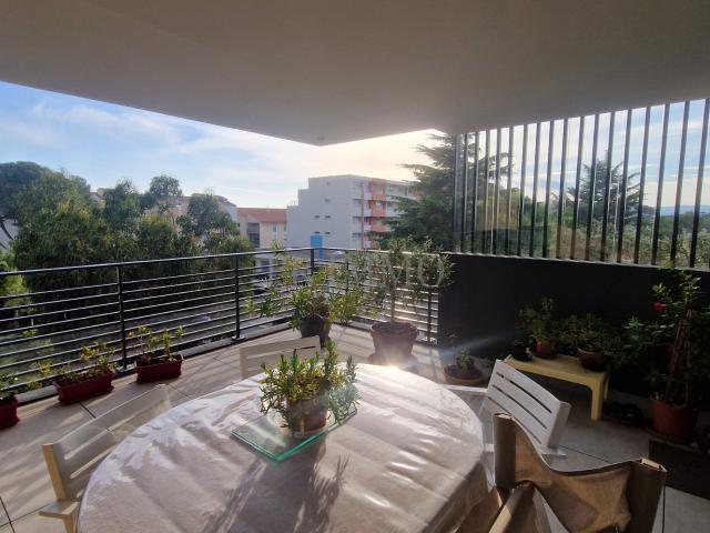 Appartement vente à Arrondissement de Draguignan, Saint-raphaël
