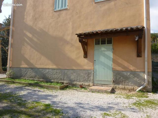 Appartement vente à Arrondissement de Toulon, Solliès-pont