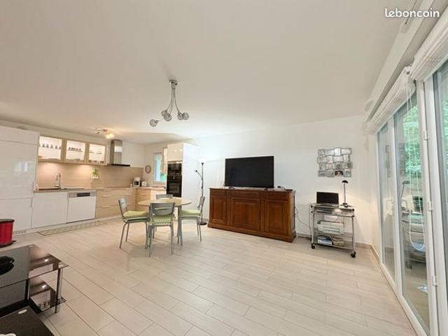 Appartement vente à Créteil, Le Plessis-trévise