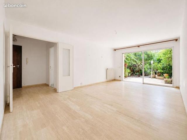 Appartement vente à Grasse, Le Cannet