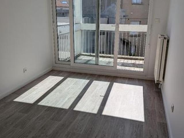Appartement vente à Saint-Étienne, Saint-genest-lerpt