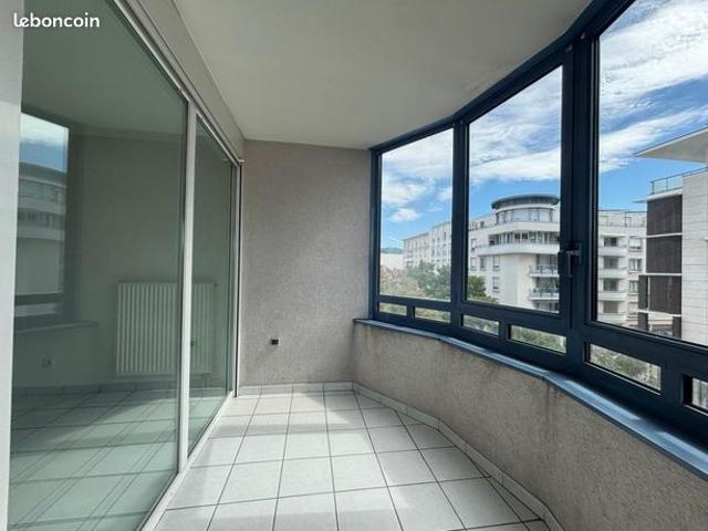 Appartement vente à Bron, Rhône