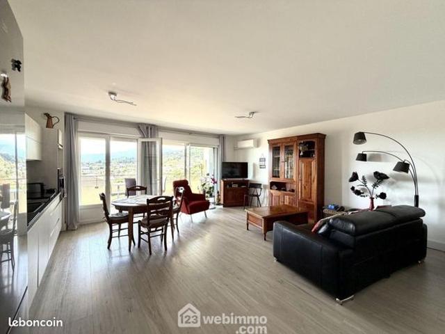 Appartement vente à Bastia, Borgo