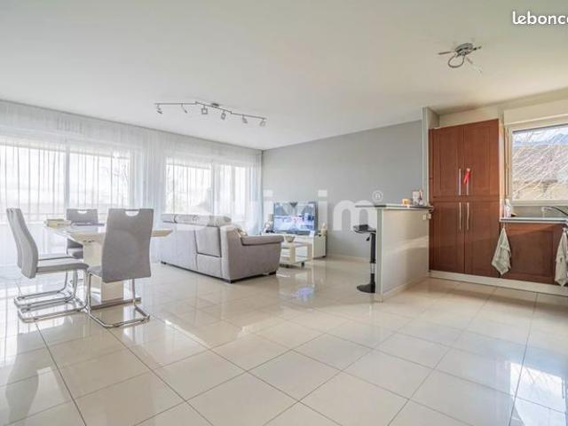 Appartement vente à Gex, Péron