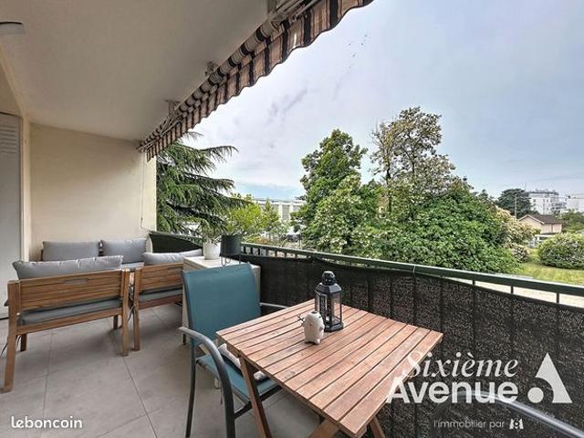 Appartement vente à Bron, Rhône