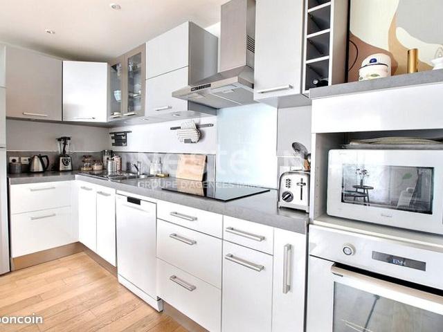 Appartement vente à Courbevoie, Hauts-de-Seine