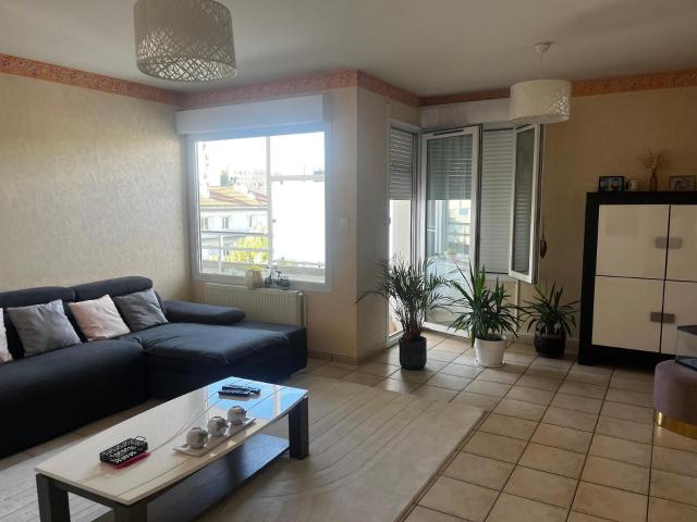 Appartement location à Saint-Étienne, Saint-etienne