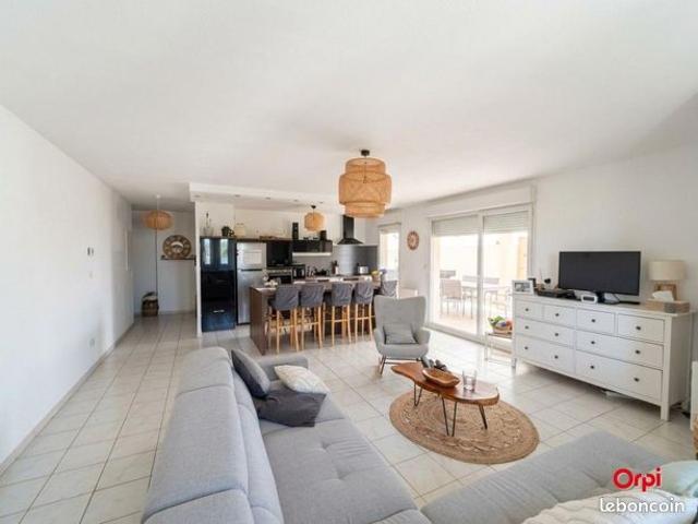 Appartement vente à Jassans-Riottier, Ain
