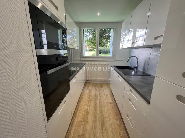 Appartement location à Neufchâteau, Contrexéville